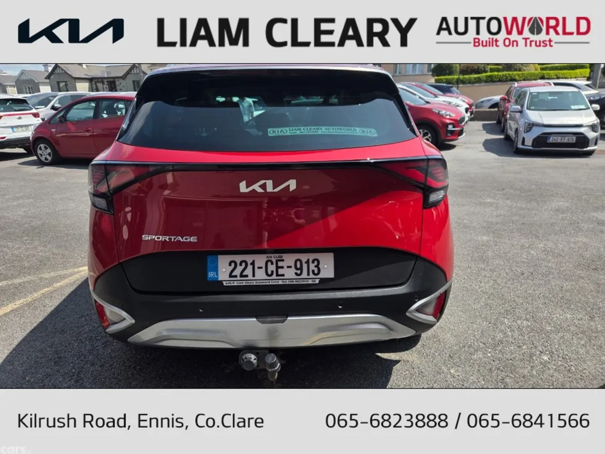 Kia Sportage MPV, Diesel, 2022, Red