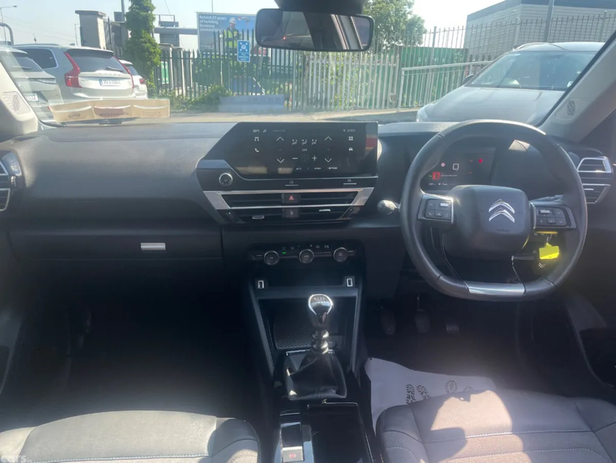 Citroen C4 Hatchback, Petrol, 2024, White
