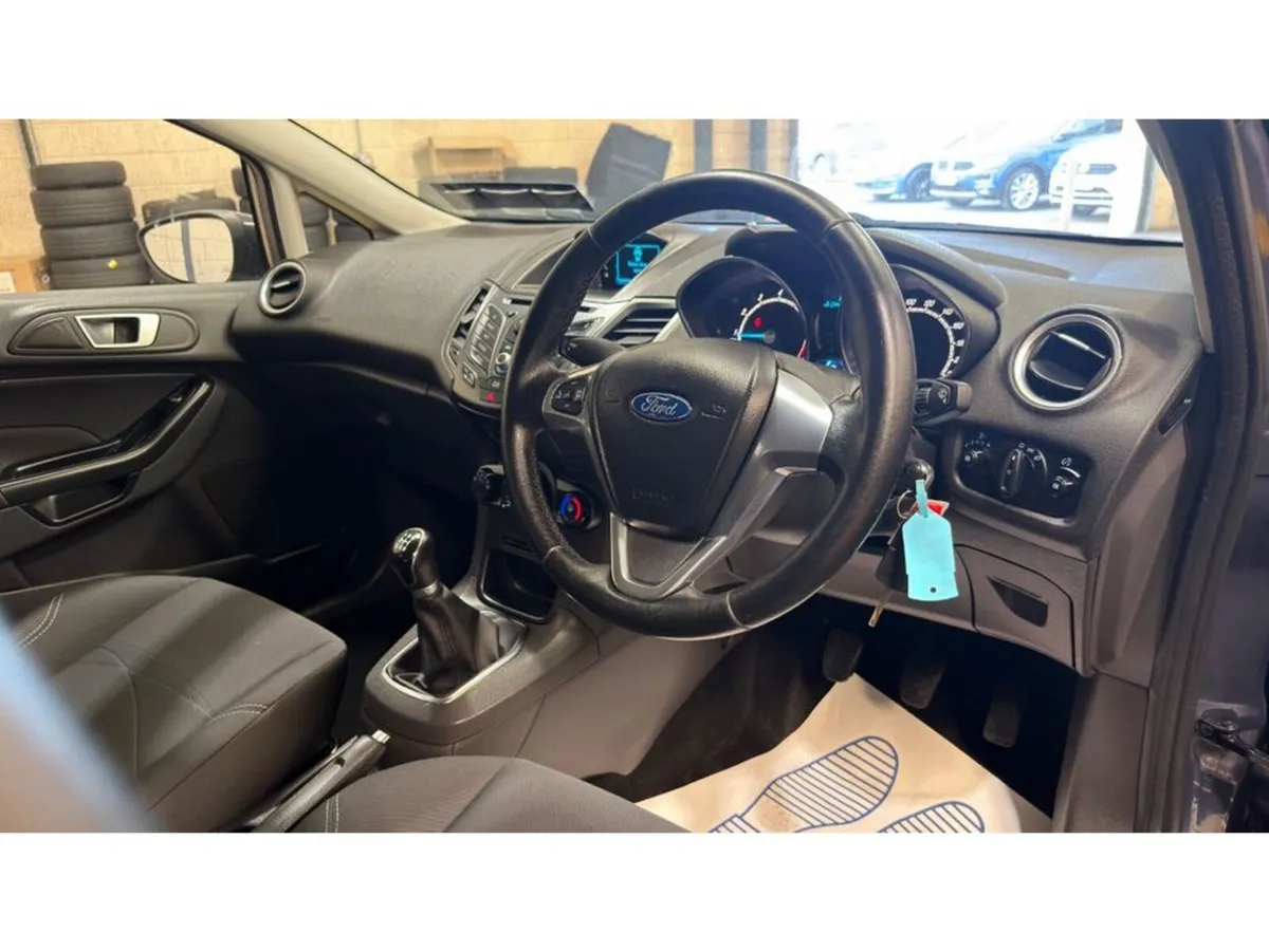 Ford Fiesta Hatchback, Petrol, 2015, Blue
