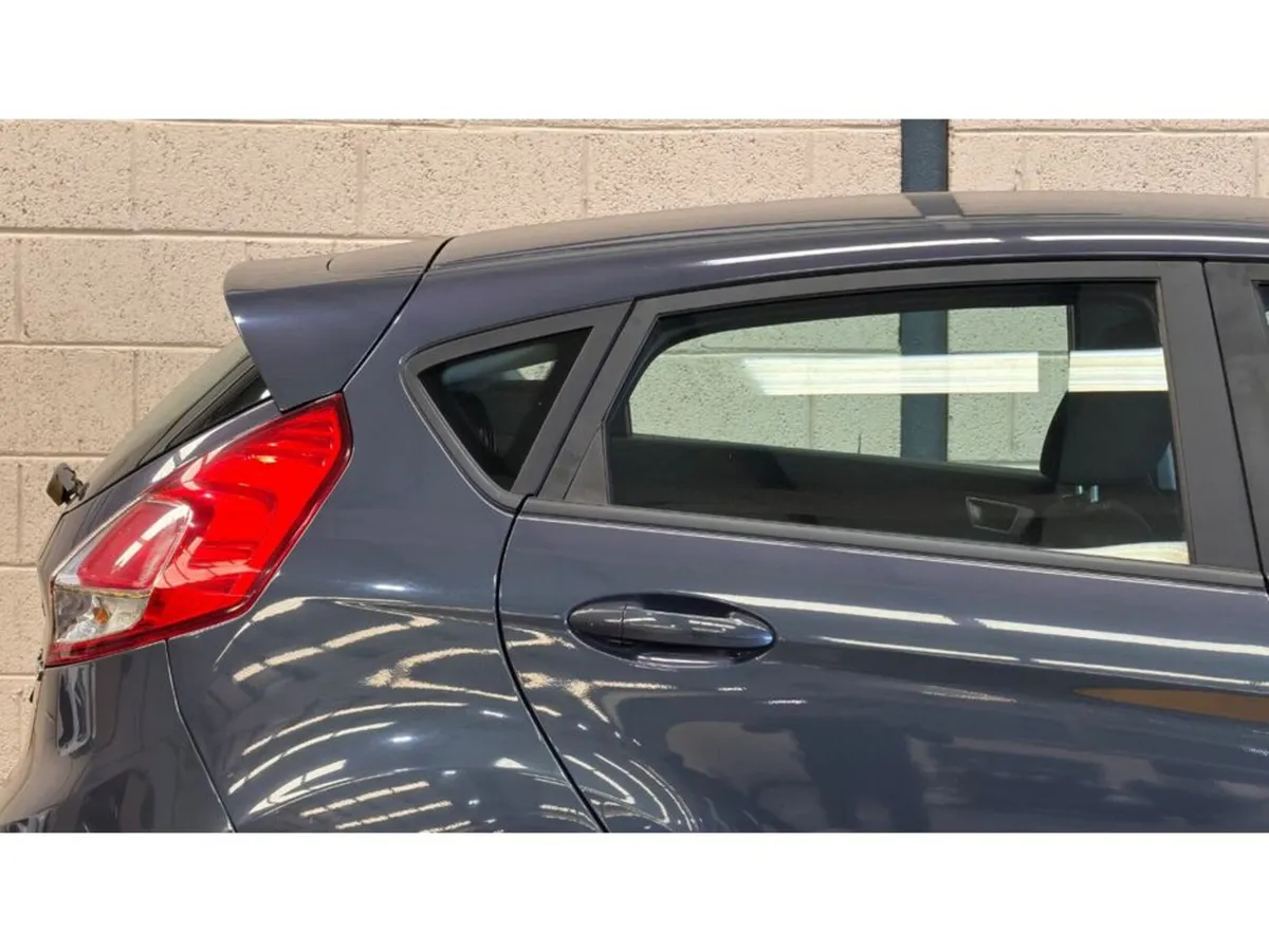 Ford Fiesta Hatchback, Petrol, 2015, Blue