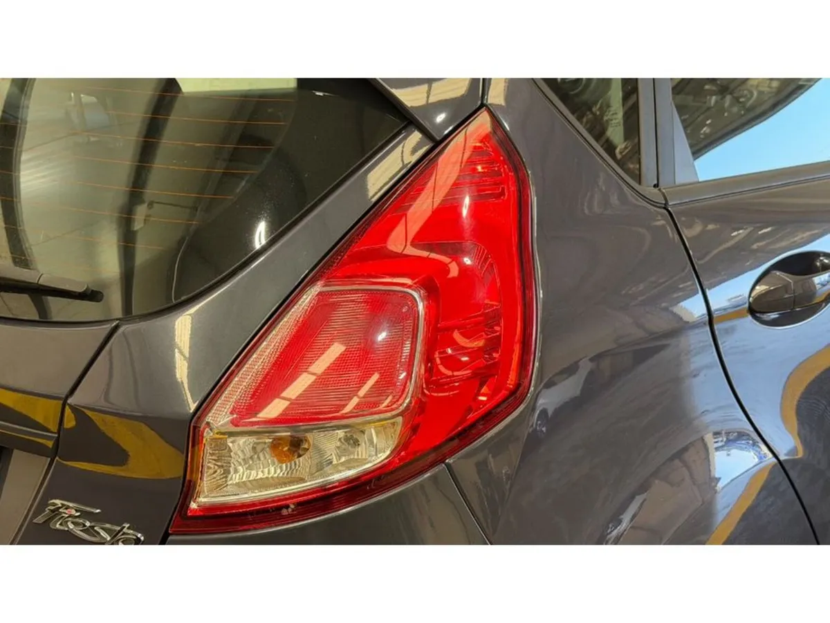 Ford Fiesta Hatchback, Petrol, 2015, Blue