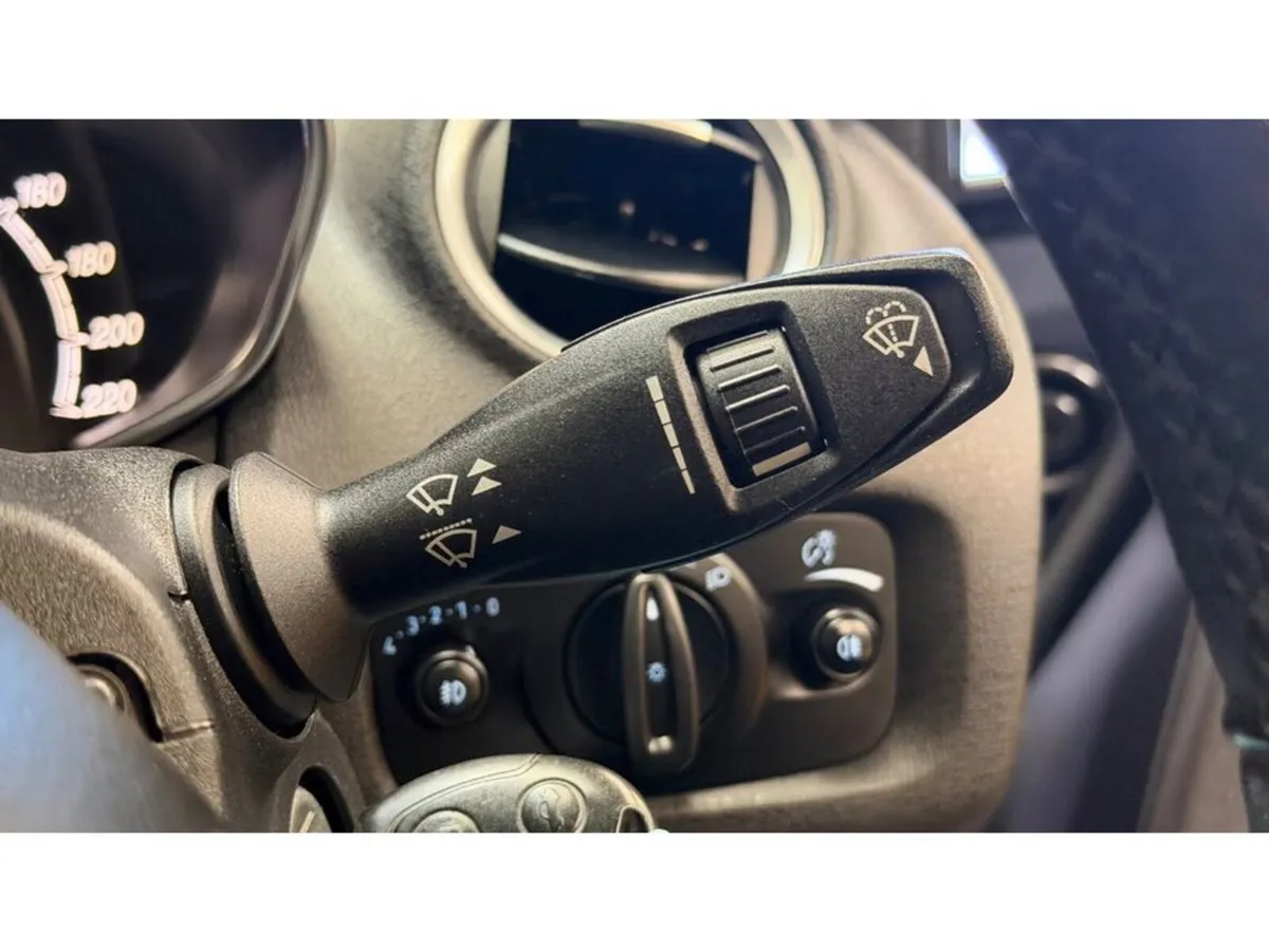 Ford Fiesta Hatchback, Petrol, 2015, Blue