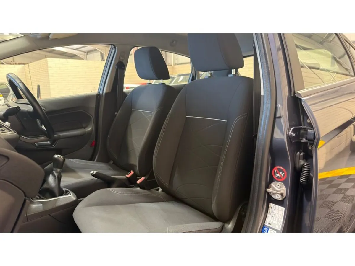 Ford Fiesta Hatchback, Petrol, 2015, Blue
