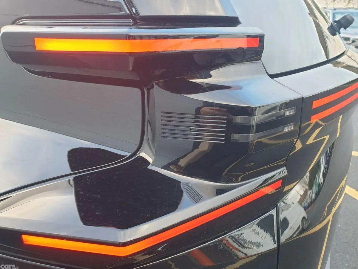 Citroen C5 Aircross MPV, Petrol Hybrid, 2026, Black