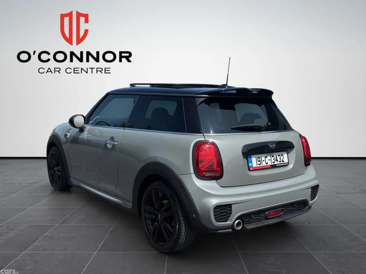 Mini Cooper Hatchback, Petrol, 2019, Grey