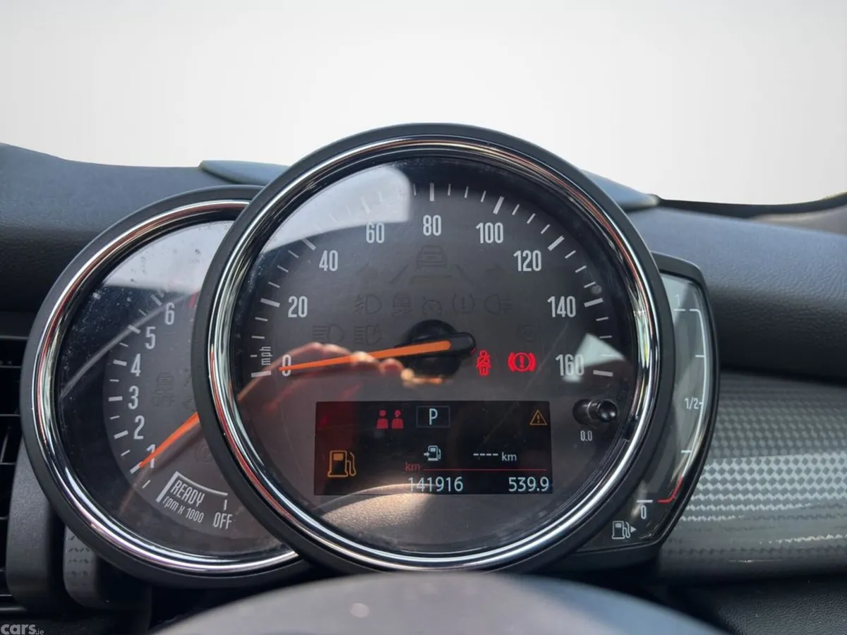 Mini Cooper Hatchback, Petrol, 2019, Grey