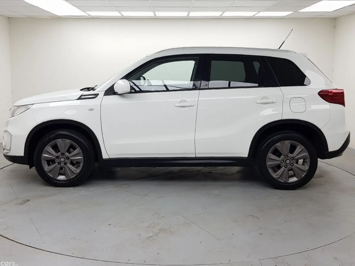 Suzuki Vitara SUV, Petrol, 2019, White
