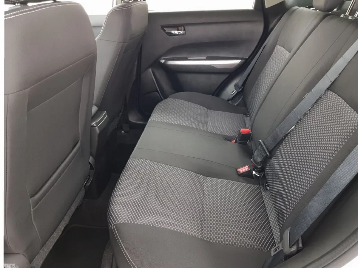 Suzuki Vitara SUV, Petrol, 2019, White