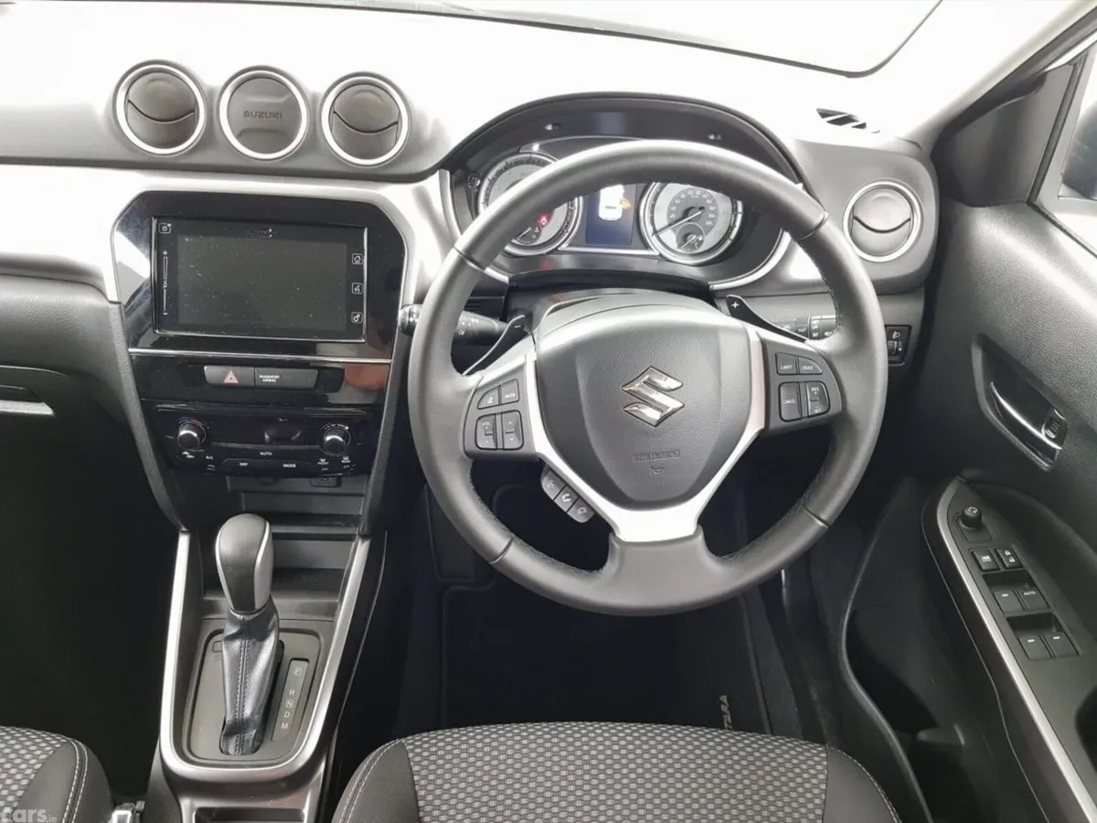 Suzuki Vitara SUV, Petrol, 2019, White