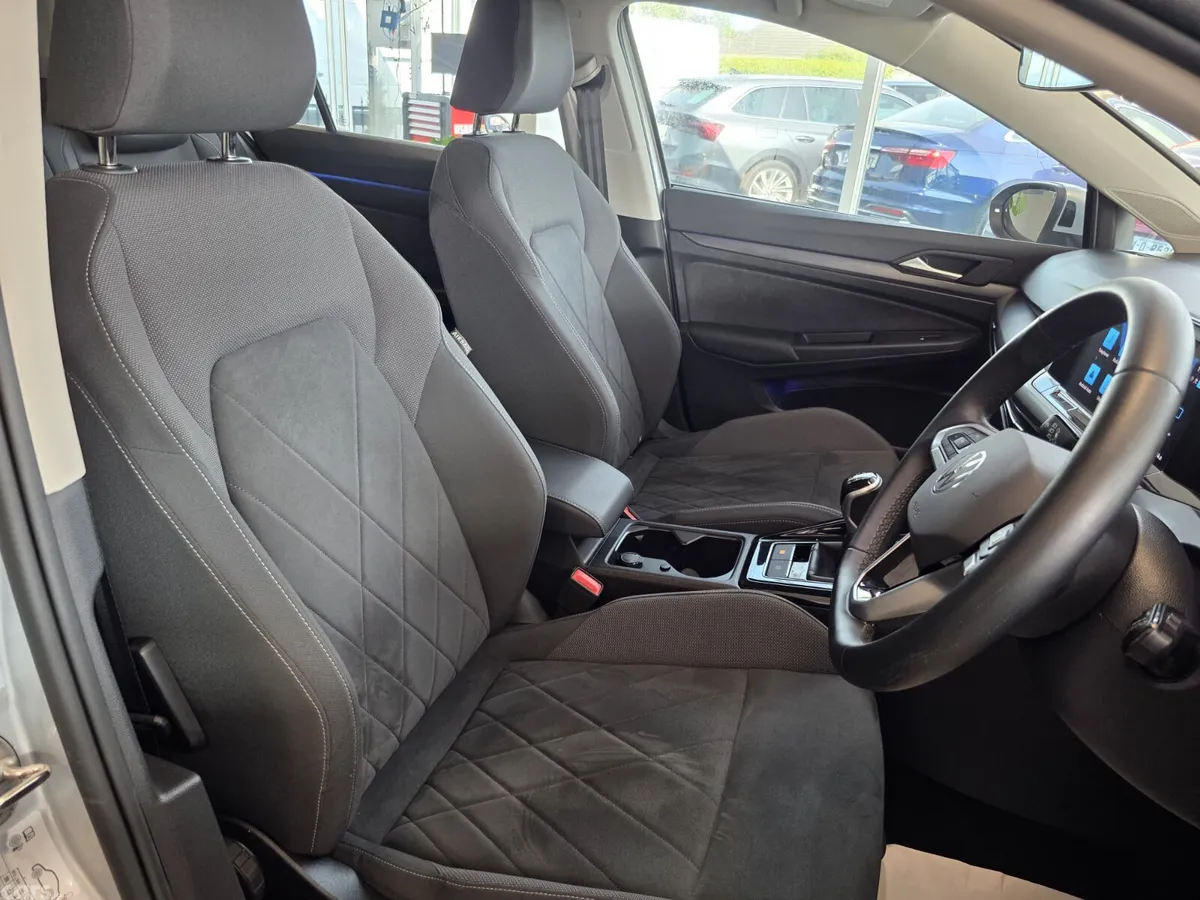 Volkswagen Golf Estate, Diesel, 2024, Grey