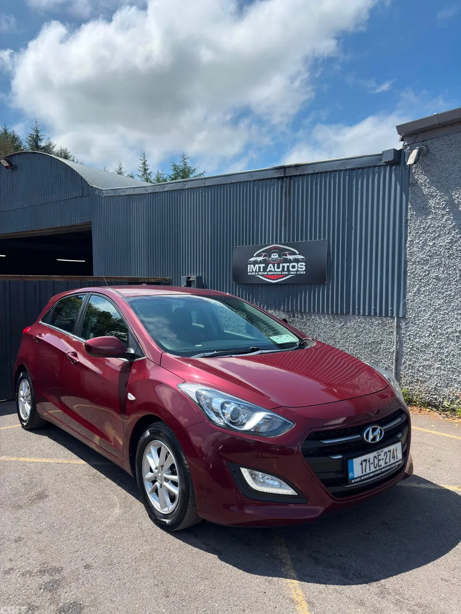 Hyundai i30 Hatchback, Diesel, 2017, Red