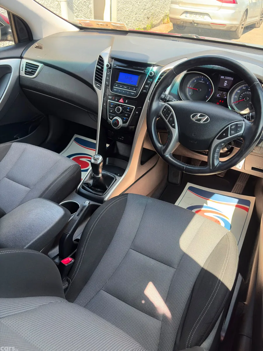 Hyundai i30 Hatchback, Diesel, 2017, Red
