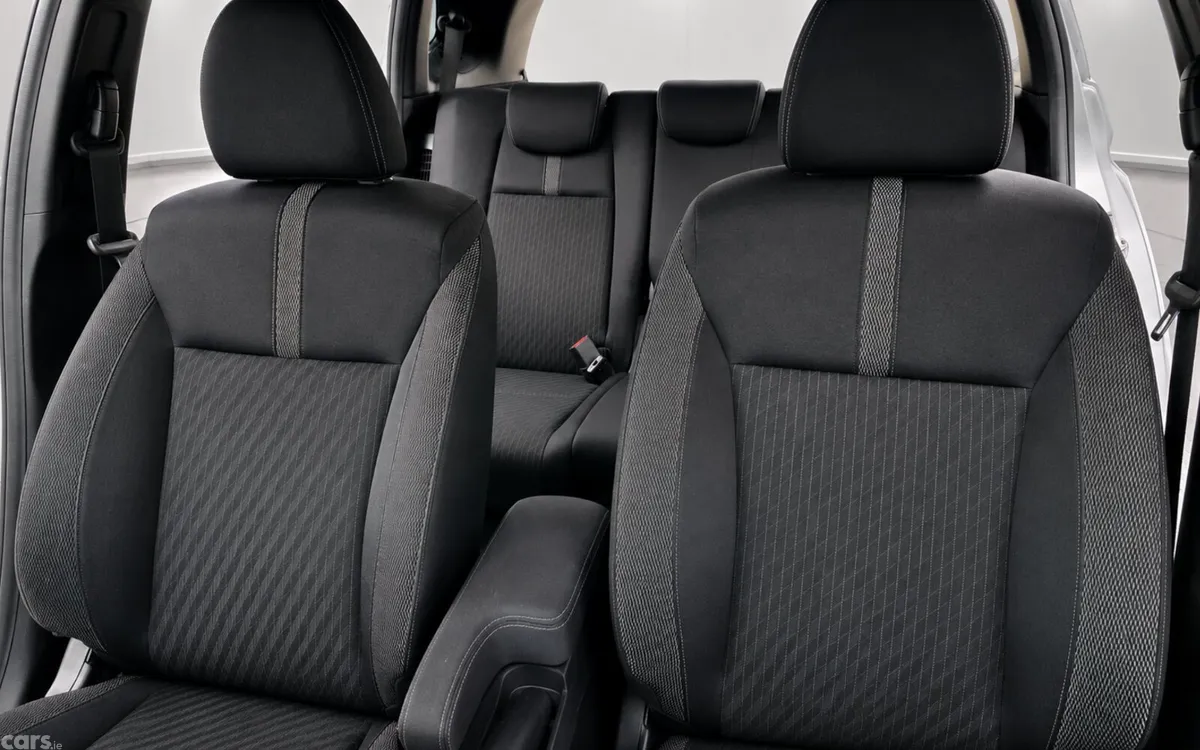 Honda Fit Hatchback, Petrol Hybrid, 2018, Silver