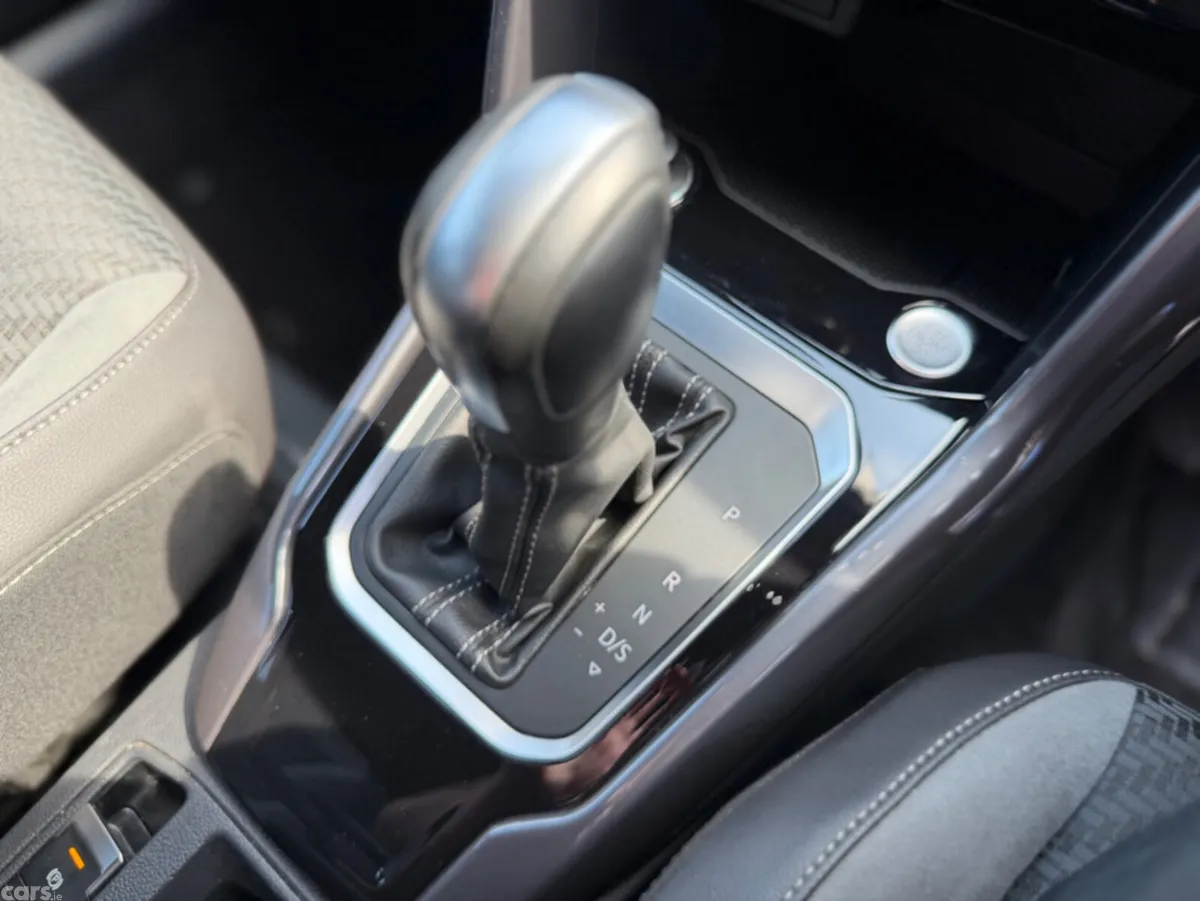 Volkswagen T-Roc SUV, Diesel, 2021, Black