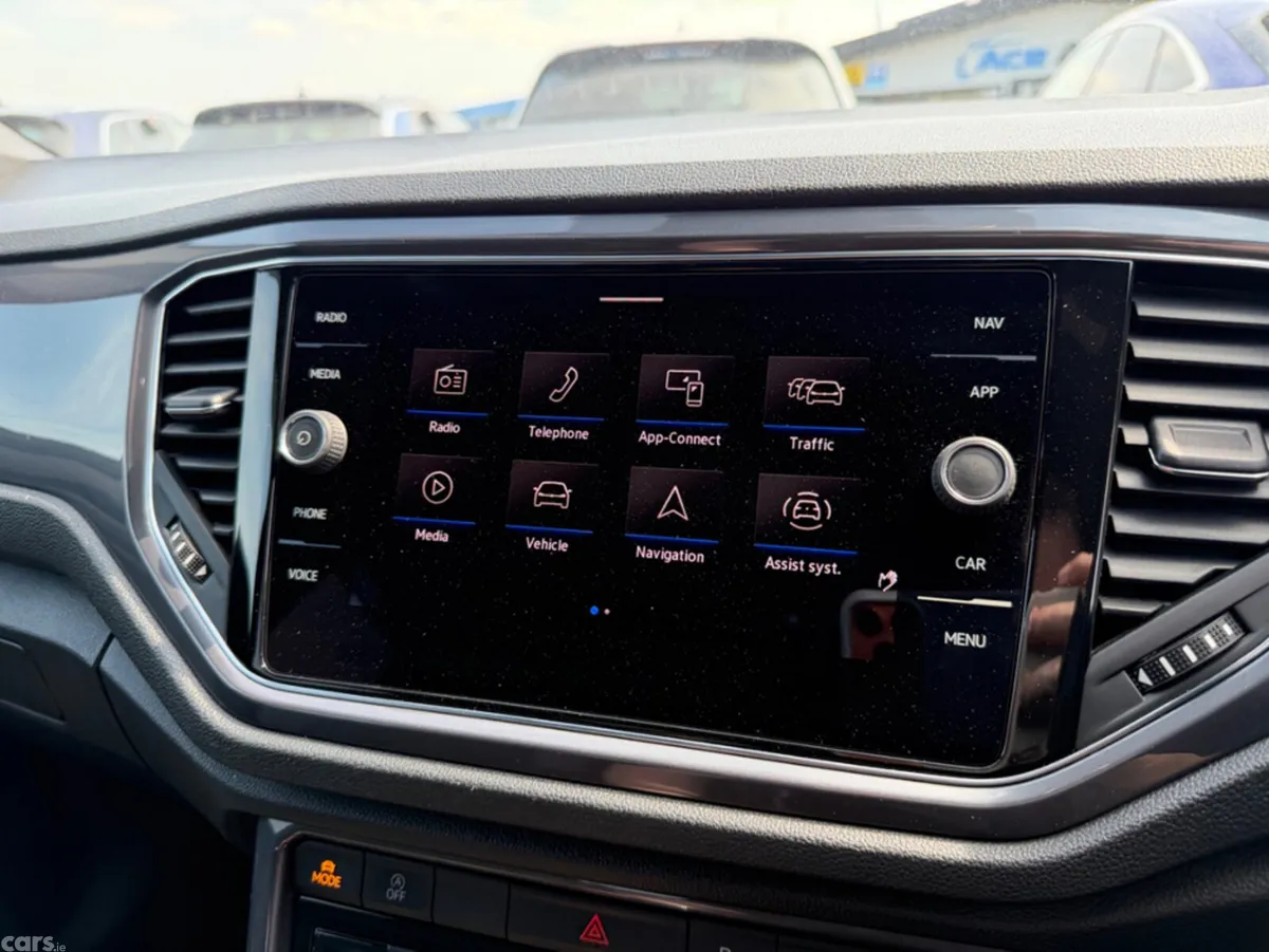 Volkswagen T-Roc SUV, Diesel, 2021, Black