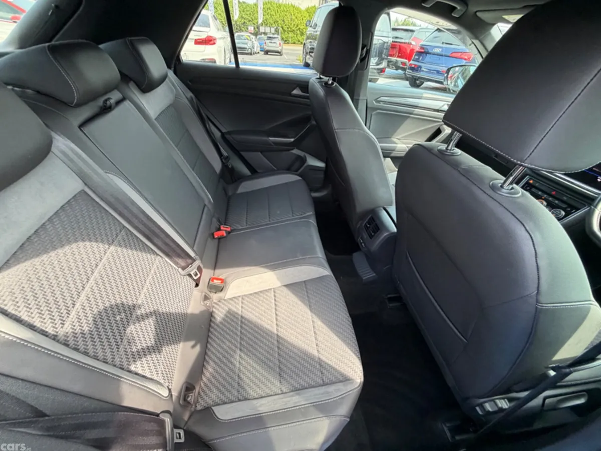 Volkswagen T-Roc SUV, Diesel, 2021, Black