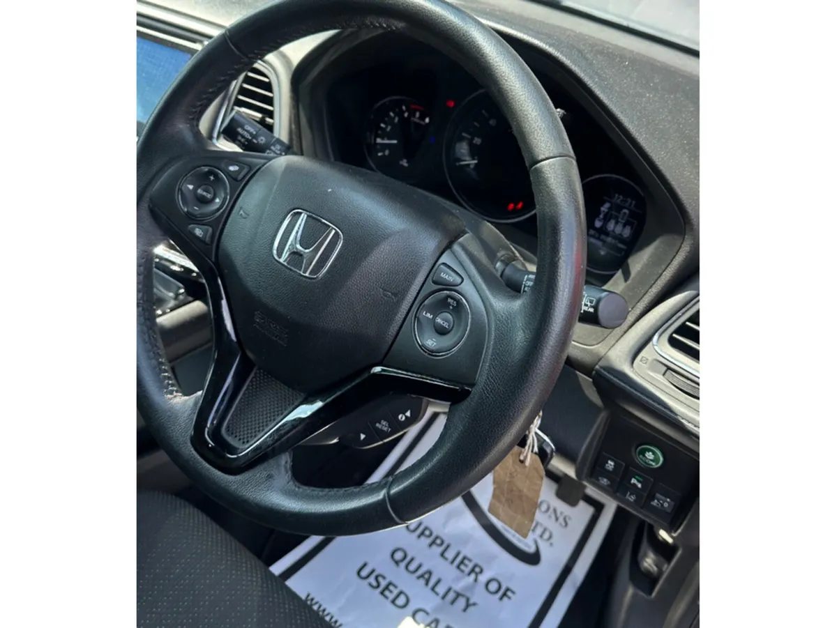 Honda HR-V Hatchback, Diesel, 2017, Red