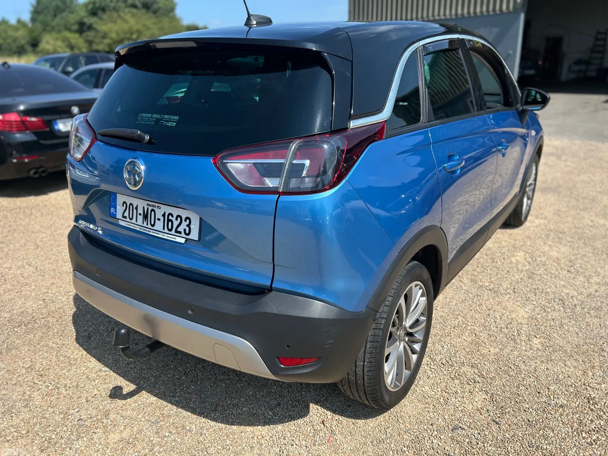 Vauxhall Crossland X Hatchback, Diesel, 2020, Blue