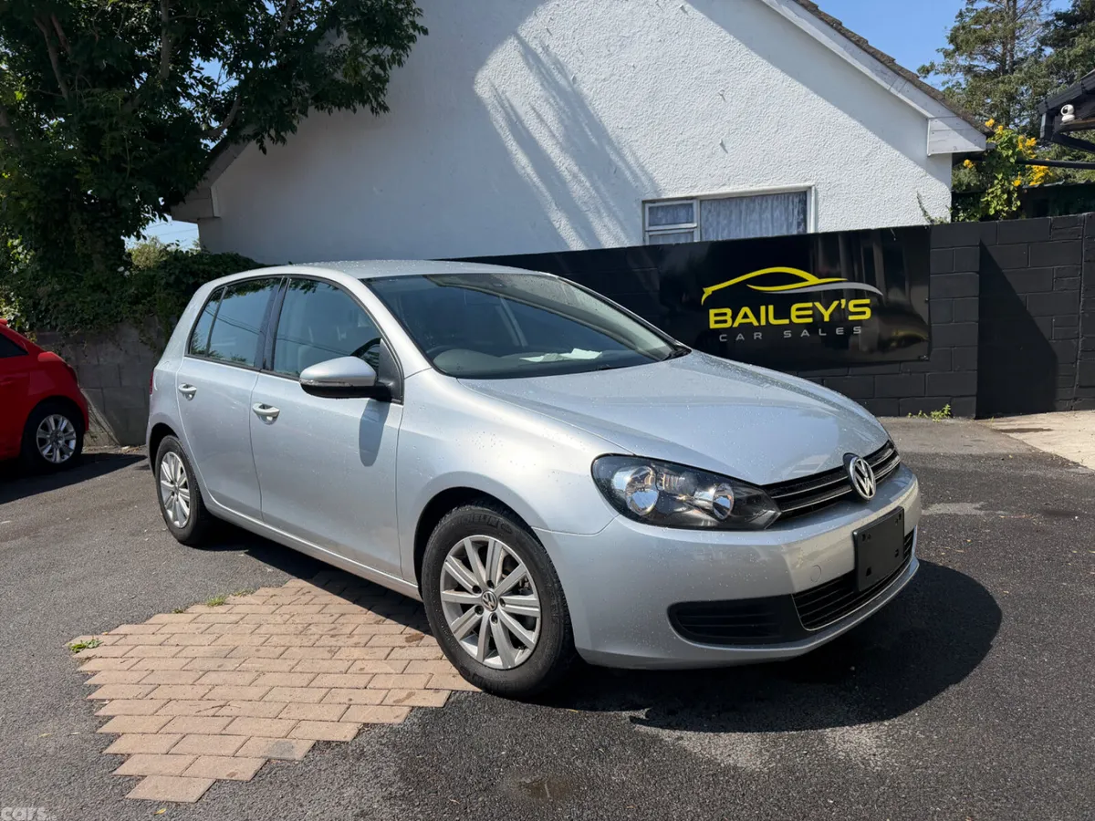 Volkswagen Golf Hatchback, Petrol, 2013, Silver