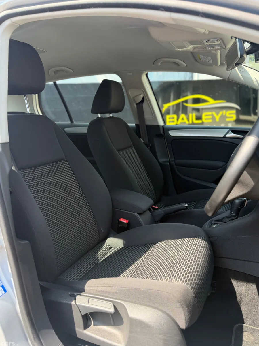 Volkswagen Golf Hatchback, Petrol, 2013, Silver