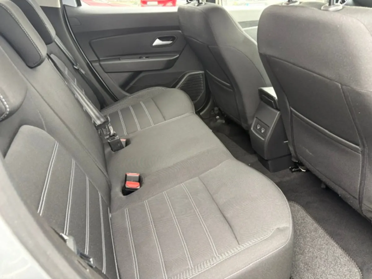 Dacia Duster SUV, Petrol, 2022, Grey
