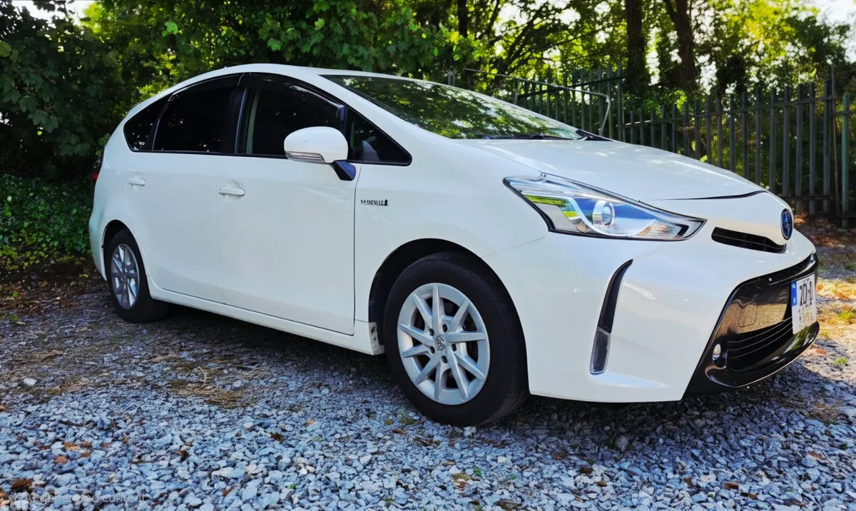 Toyota Prius MPV, Petrol Hybrid, 2020, White