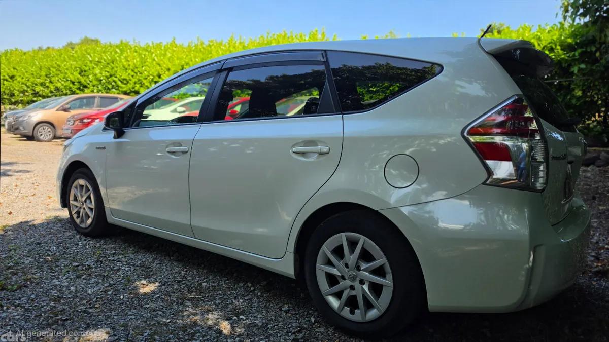 Toyota Prius MPV, Petrol Hybrid, 2020, White