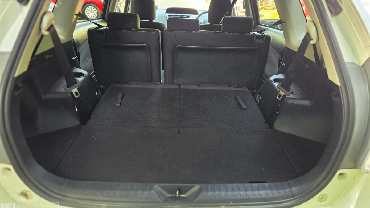 Toyota Prius MPV, Petrol Hybrid, 2020, White