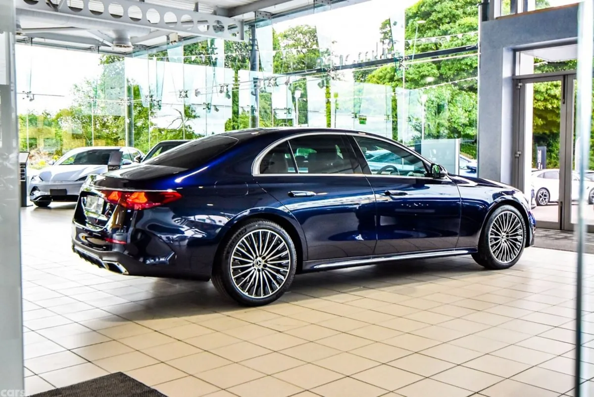 Mercedes-Benz E-Class Saloon, Diesel Plug-in Hybrid, 2026, Blue