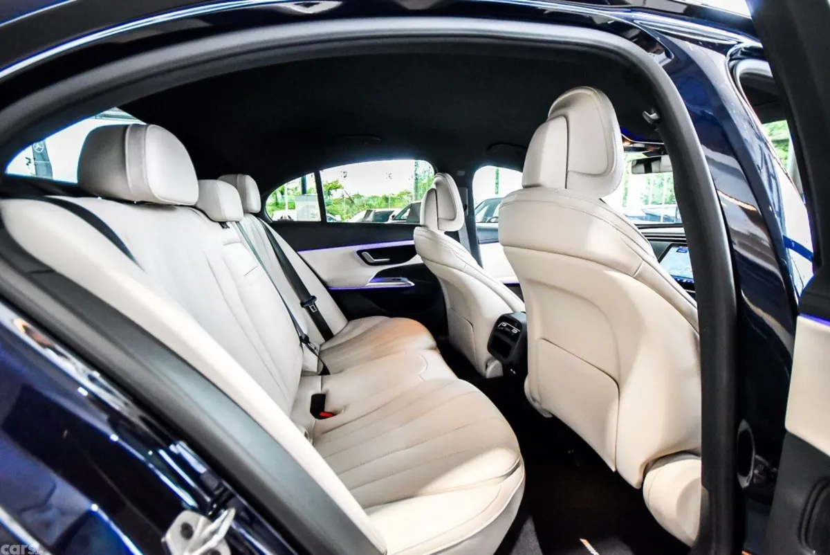 Mercedes-Benz E-Class Saloon, Diesel Plug-in Hybrid, 2026, Blue