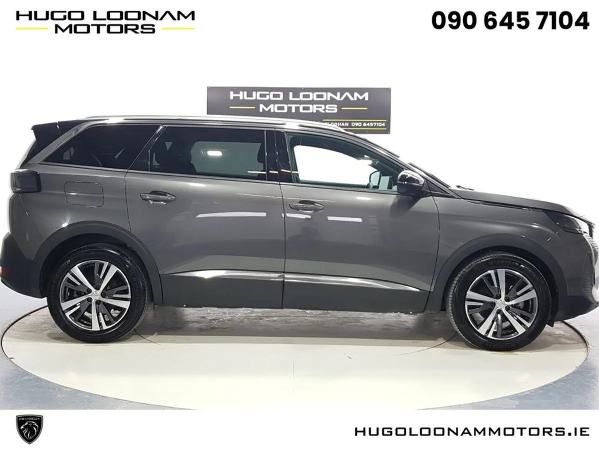Peugeot 5008 MPV, Diesel, 2025, Grey