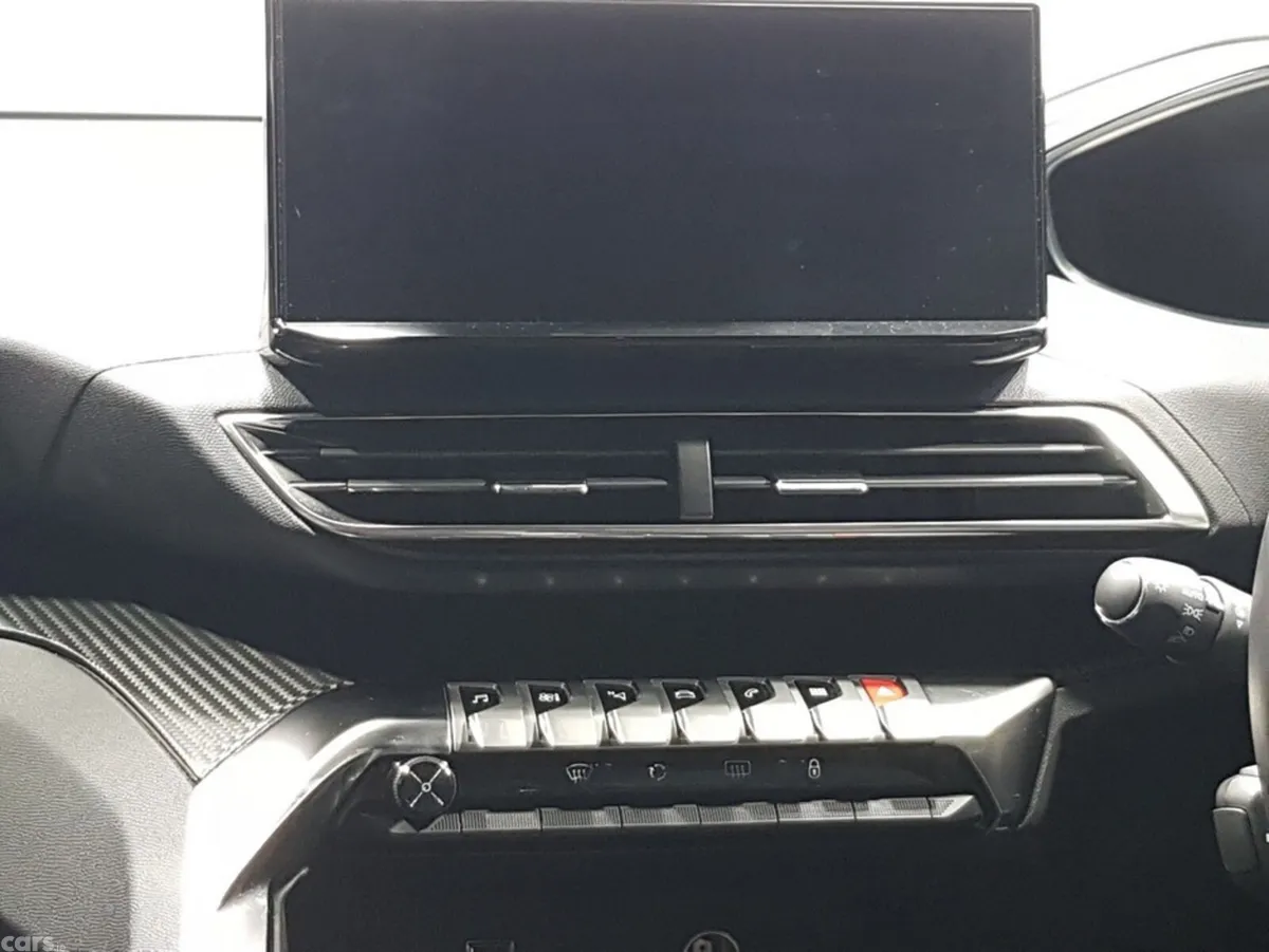 Peugeot 5008 MPV, Diesel, 2025, Grey