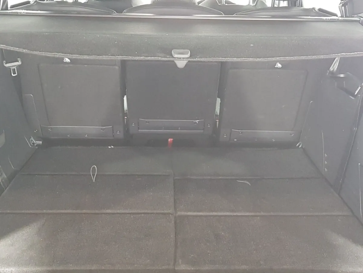 Peugeot 5008 MPV, Diesel, 2025, Grey