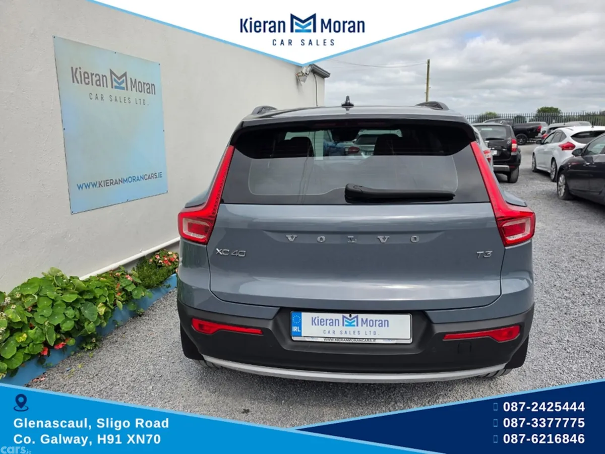 Volvo XC40 SUV, Petrol, 2021, Grey