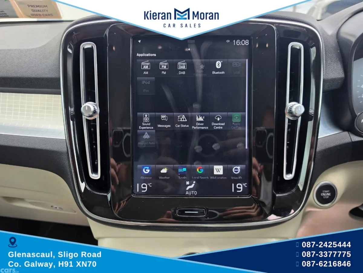 Volvo XC40 SUV, Petrol, 2021, Grey