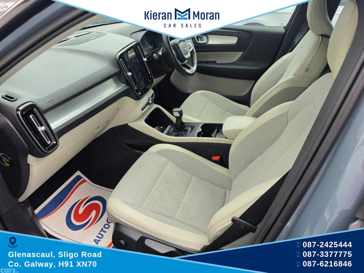 Volvo XC40 SUV, Petrol, 2021, Grey