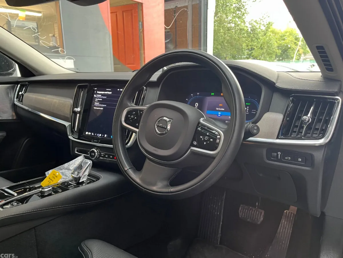 Volvo V90 Estate, Petrol Plug-in Hybrid, 2022, Black