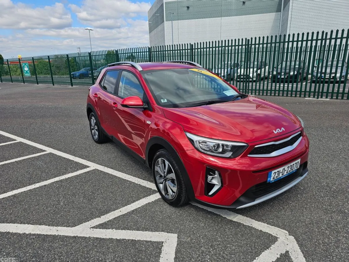 Kia Stonic Estate, Petrol, 2023, Red