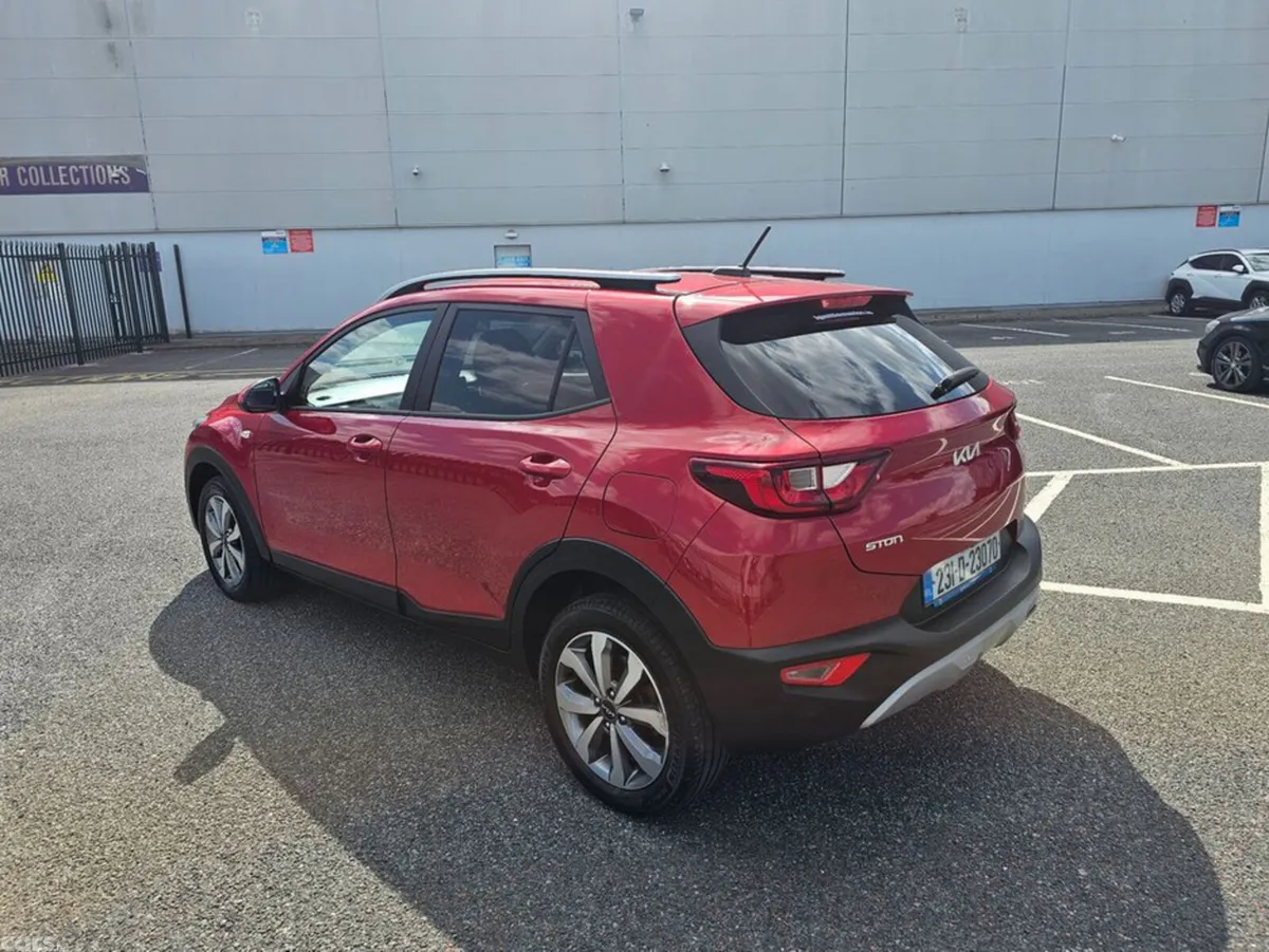Kia Stonic Estate, Petrol, 2023, Red