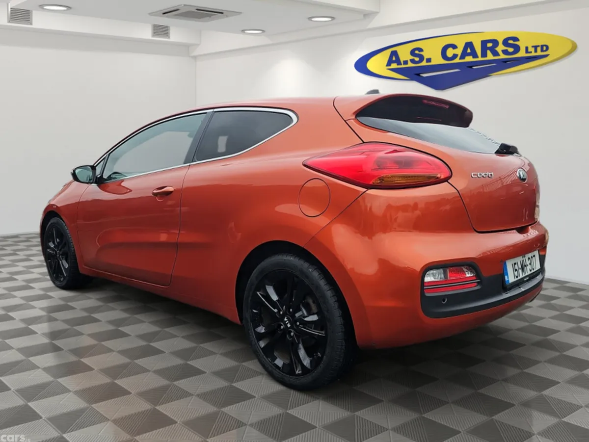 Kia ProCeed Hatchback, Diesel, 2015, Orange