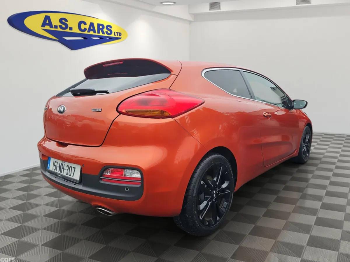 Kia ProCeed Hatchback, Diesel, 2015, Orange
