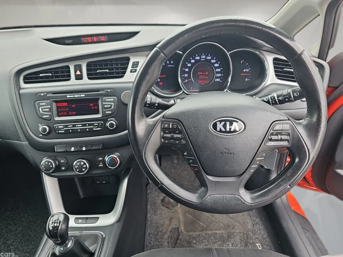 Kia ProCeed Hatchback, Diesel, 2015, Orange