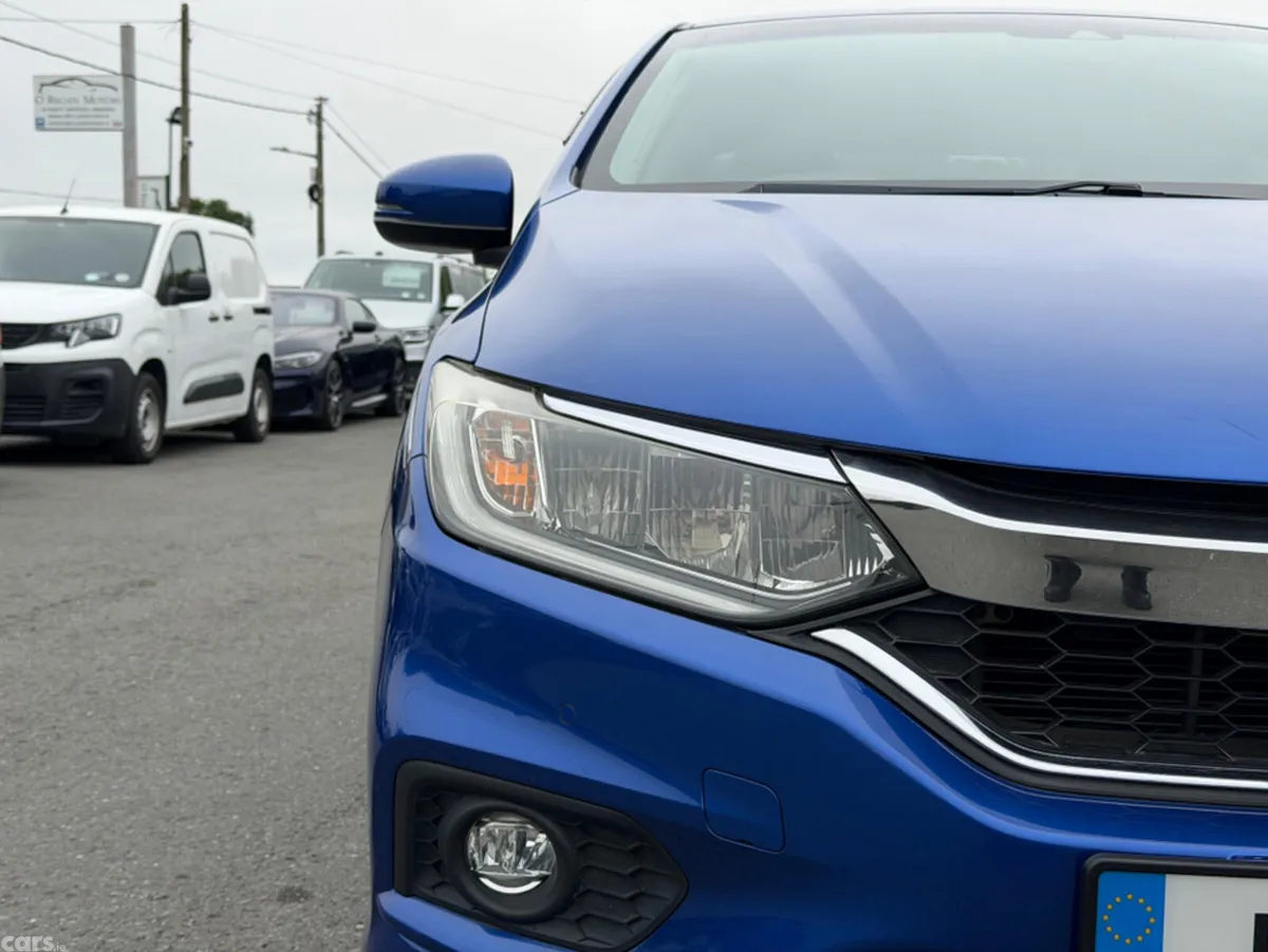 Honda Grace Saloon, Petrol Hybrid, 2018, Blue