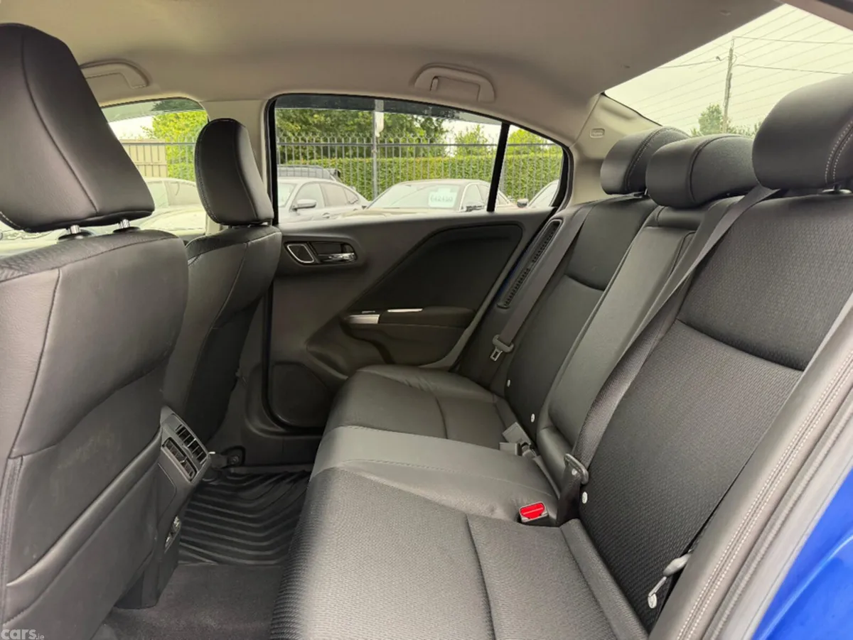 Honda Grace Saloon, Petrol Hybrid, 2018, Blue