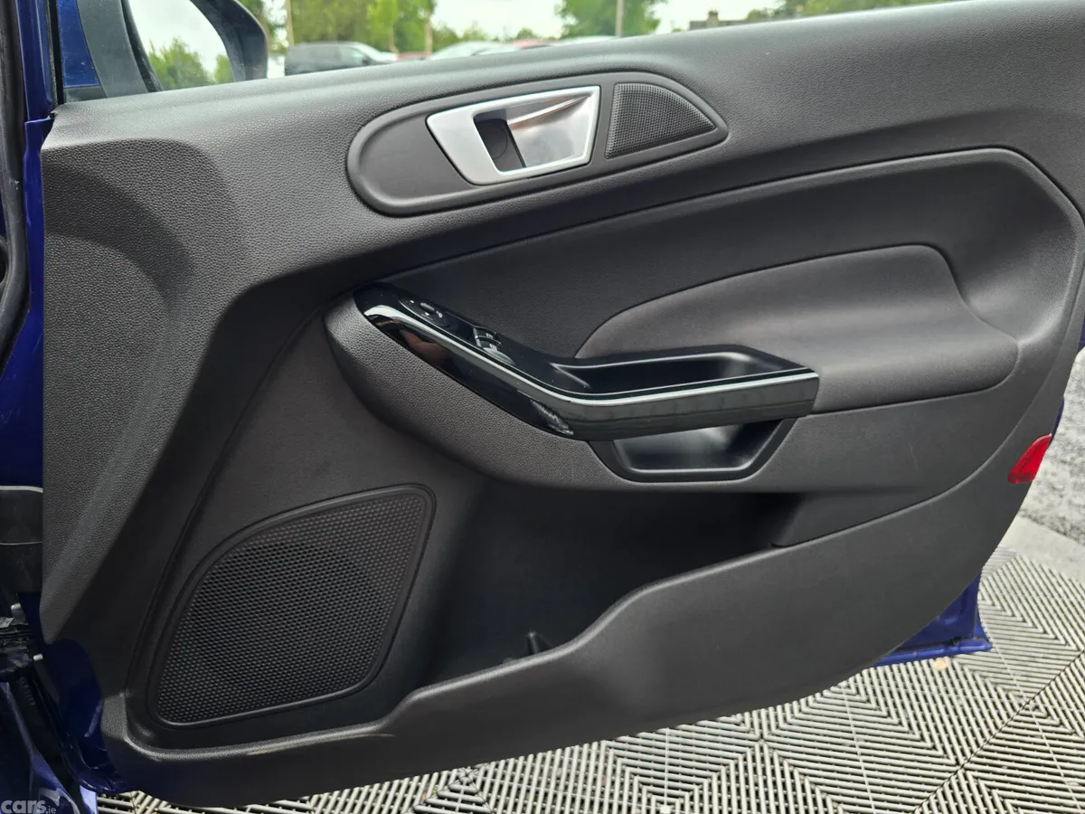 Ford Fiesta Hatchback, Petrol, 2015, Blue