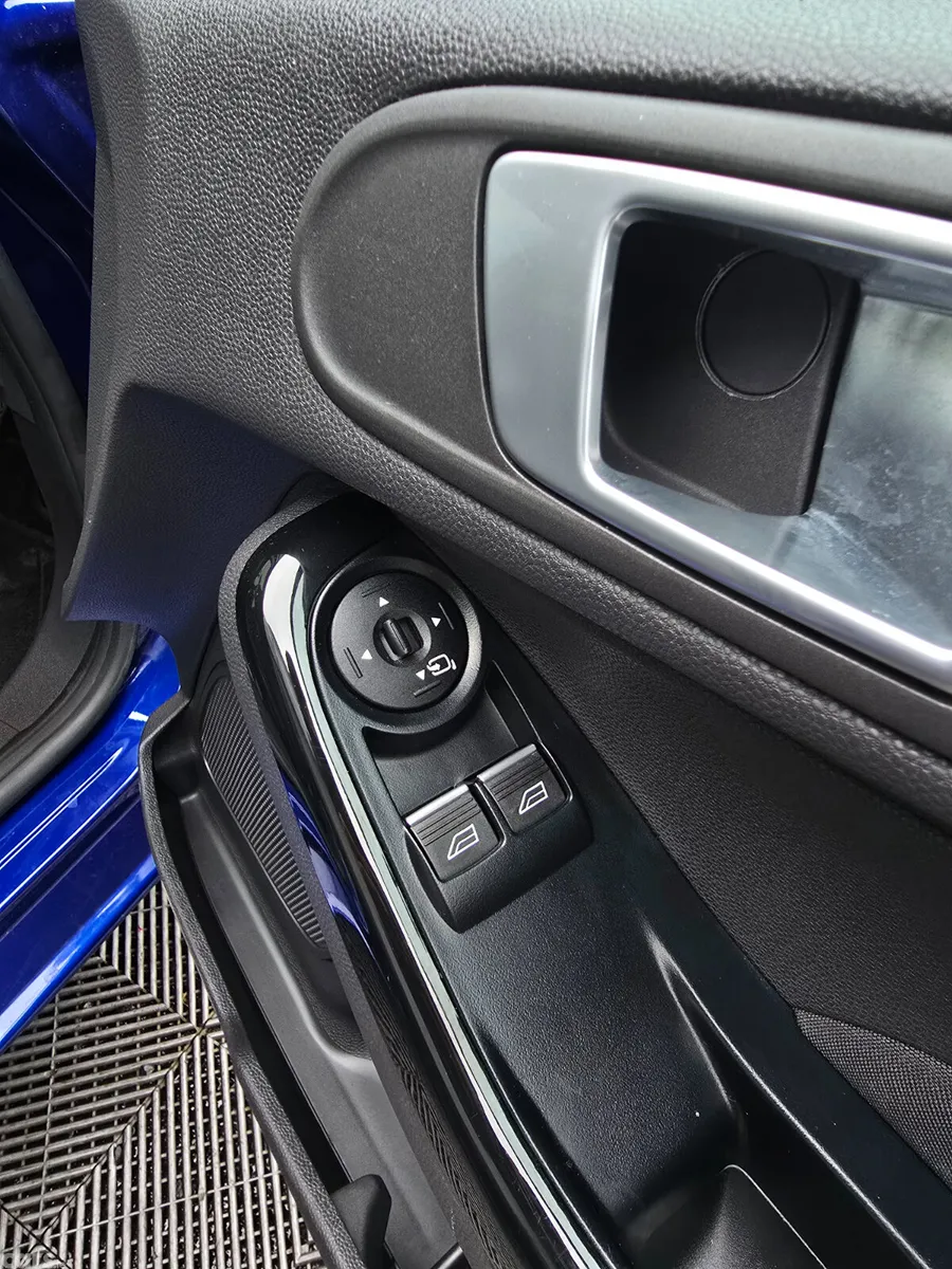 Ford Fiesta Hatchback, Petrol, 2015, Blue