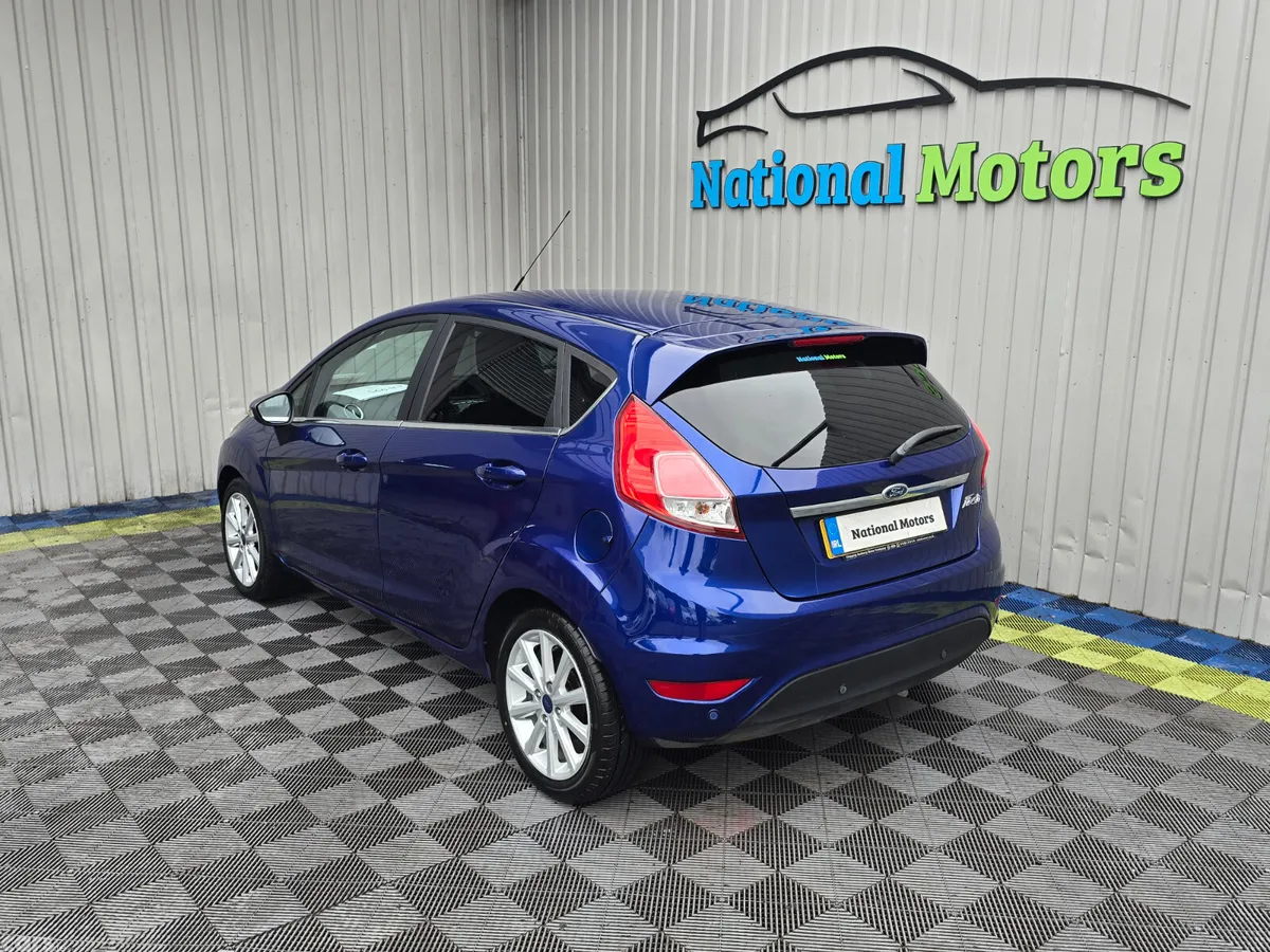 Ford Fiesta Hatchback, Petrol, 2015, Blue