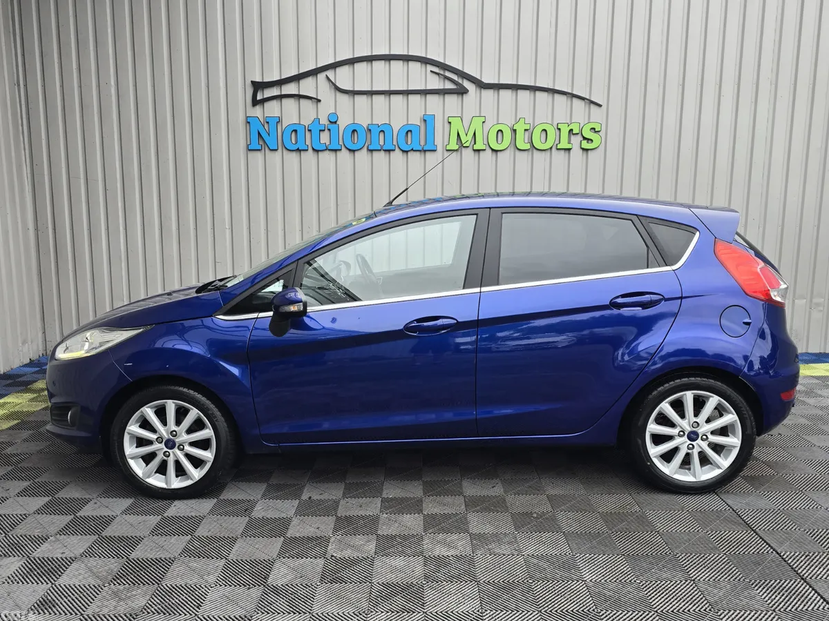 Ford Fiesta Hatchback, Petrol, 2015, Blue