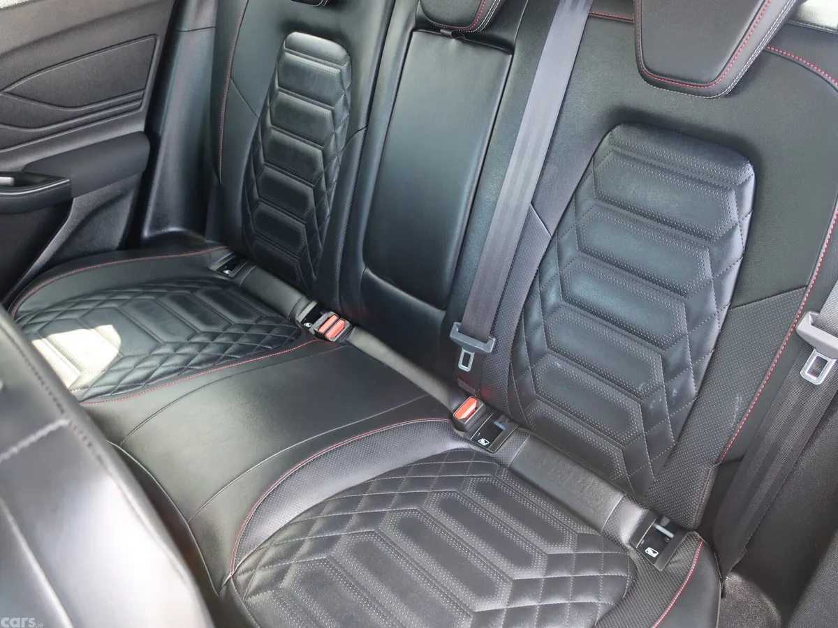 Ford Focus Hatchback, Diesel, 2023, Blue