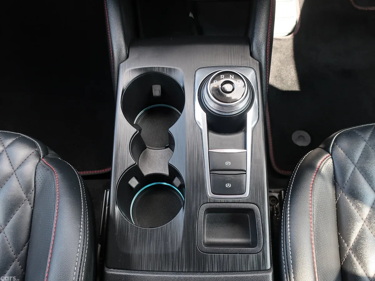 Ford Focus Hatchback, Diesel, 2023, Blue
